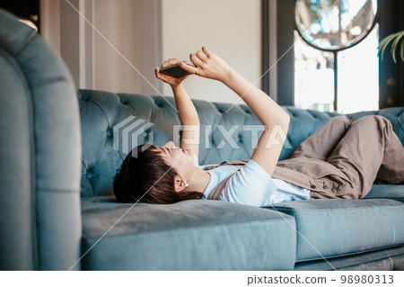 female, lady, woman 98980313