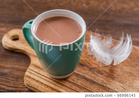 Hot cocoa 98986145