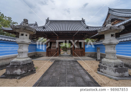 本山吉 98987853