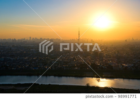 Tokyo at sunset, from I Link Town Observatory in Ichikawa City, Chiba Prefecture 98991771