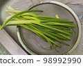 A bunch of washed chives 98992990