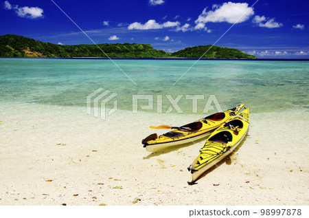 Okinawa Prefecture Iriomote Island Ida beach and sea kayaking Okinawa Prefecture Iriomote Island Ida beach and sea kayaking 98997878