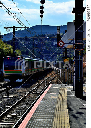 JR East's wooden station building Trains such as Odoriko and Shonan that pass through Nebukawa Station JR East's wooden station building Trains such as Odoriko and Shonan that pass through Nebukawa Station 98999185