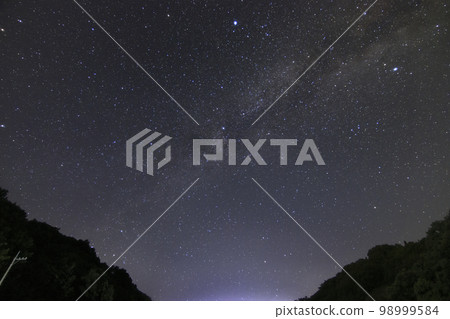 夏季星景夏季三角和天鵝座 夏季星景夏季三角和天鵝座 98999584