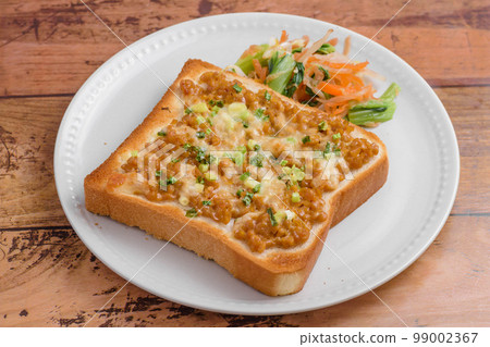 Natto toast 99002367