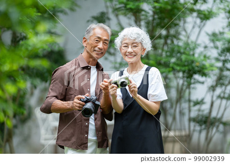 資深夫婦照相機旅行 99002939