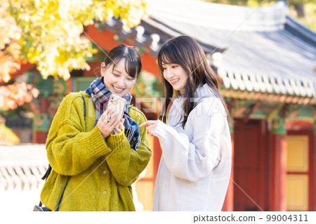 Girls' trip travel young woman 99004311