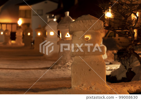 Snowy Ouchi-juku Snow Festival Townscape with Snow Lanterns Shimogo Town, Fukushima Prefecture Snowy Ouchi-juku Snow Festival Townscape with Snow Lanterns Shimogo Town, Fukushima Prefecture 99008630