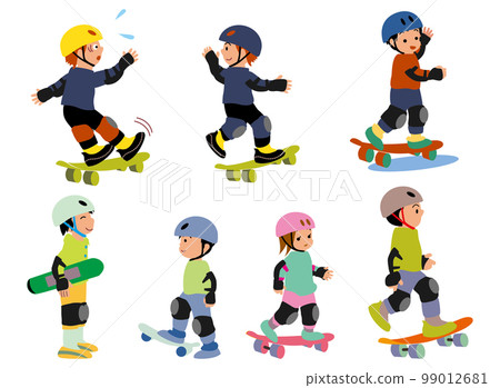 孩子們戴著頭盔保護器玩滑板 99012681