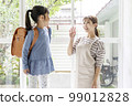 父母和孩子，母親和孩子，家庭，家庭，女人，母親，孩子 99012828