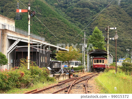Yoshigahara Station where trains are preserved in dynamic condition on the discontinued Dowa Mining Katakami Railway 99015372