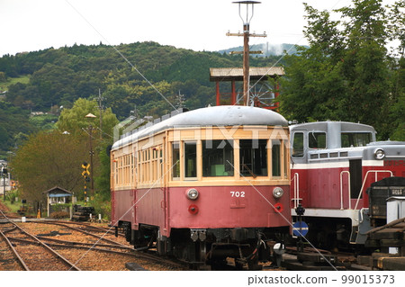 停運的同和礦業片上鐵道，動態保存列車的吉原站 99015373