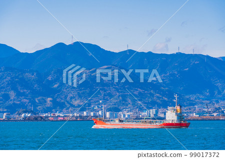 (Shizuoka Prefecture) Vessels traveling to and from Shimizu Port (Shizuoka Prefecture) Vessels traveling to and from Shimizu Port 99017372