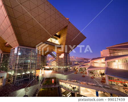 Tokyo Big Sight at dusk Tokyo Big Sight at dusk 99017439