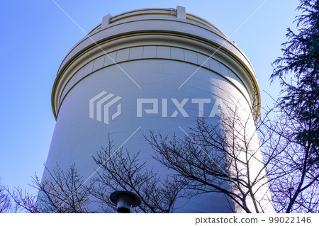 Nogata Water Tower, which was left as a water supply tank for disasters (Nakano Ward) 99022146