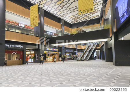 Haneda Airport Garden Grand Foyer and 2F Corridor 99022363
