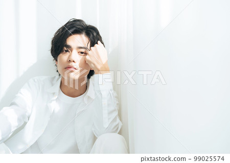 Male portrait beauty men's cosmetics Male portrait beauty men's cosmetics 99025574