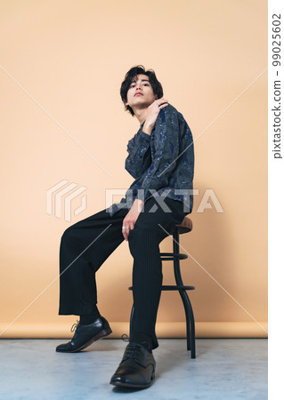 Male portrait apparel shooting 99025602