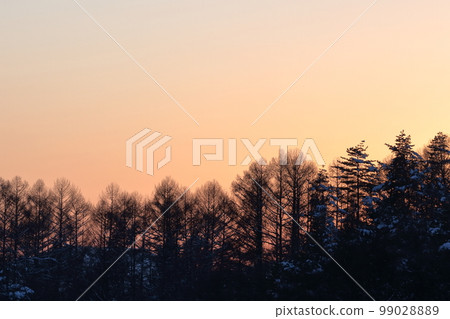 A sunset A sunset 99028889