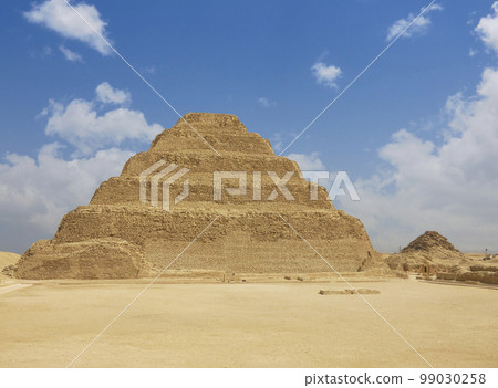 Landscapes of the Step Pyramid of Djoser and its interior 99030258