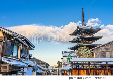 京都 2023 冬季大雪八坂塔 京都 2023 冬季大雪八坂塔 99036402