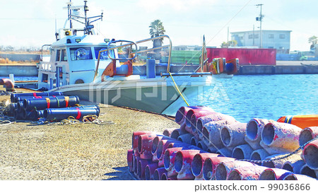 漁港風光 漁船和章魚缸 99036866