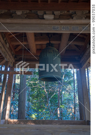 Yoshimi Kannon, Anrakuji Temple Bell Tower, Yoshimi Town, Saitama Prefecture 99037038