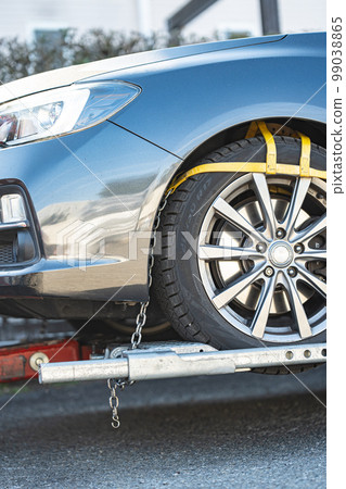 private car towed private car towed 99038865