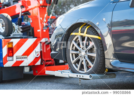 private car towed 99038866