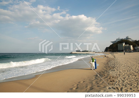Winter travel, beach, Jeongdongjin Winter travel, beach, Jeongdongjin 99039953