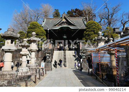 [參拜人數全國第一的成田市，成田山新勝寺國家指定重要文化財產“仁王門”] 99040214
