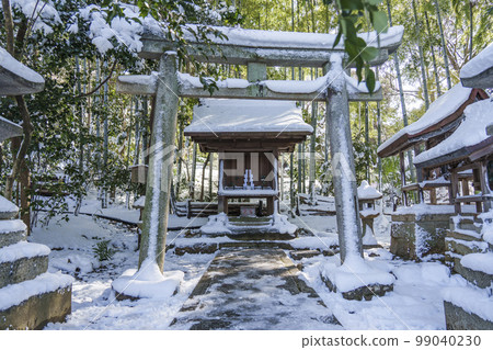 Shoren-in Monzeki Soami Garden Hiyoshi Shrine Snow Morning 99040230