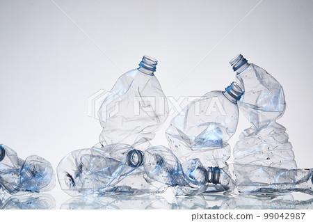 Recyclable single-use plastic to prevent environmental pollution 99042987