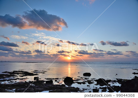 Setta, Kasari-cho, Amami Oshima, calm morning scenery Setta, Kasari-cho, Amami Oshima, calm morning scenery 99044308