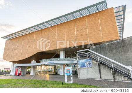 愛知縣蒲郡市全家人都可以享受的展覽設施海洋生命科學館 99045315