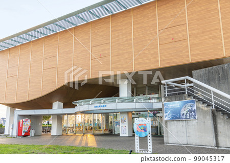 愛知縣蒲郡市全家人都可以享受的展覽設施海洋生命科學館 99045317