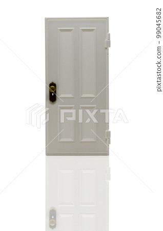 White door 99045682
