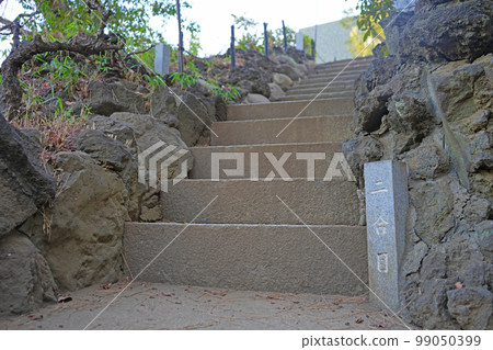 Shinagawa Shrine Fujizuka Stairs 99050399
