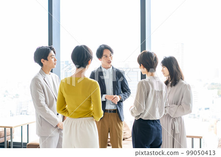 Business discussion circle Business discussion circle 99050413