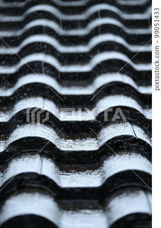 wet roof of house resident, construction industry 99051433