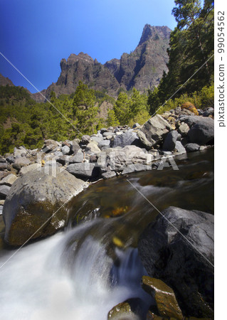 Taburiente River and Walls Towers, Caldera de Taburiente National Park, Spain Taburiente River and Walls Towers, Caldera de Taburiente National Park, Spain 99054562