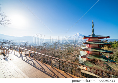 “山梨縣”新倉山淺間公園“展望台” 99060233