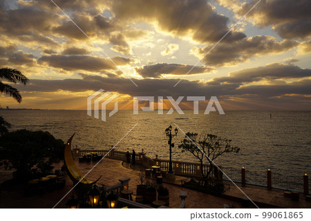 Chatan dusk 99061865