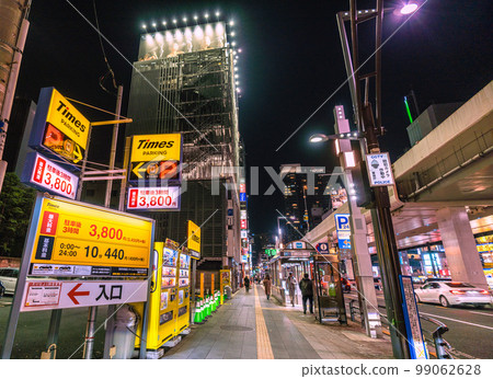 Tokyo cityscape in Japan Roppongi night Tokyo cityscape in Japan Roppongi night 99062628