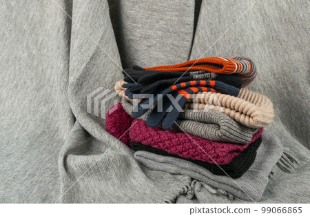 Winter Hats Set, Knitted Winter Clothes, Grey Woolen Hat 99066865