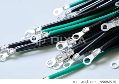 Wires used to power machines 99068910