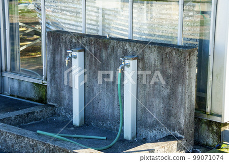 Outdoor water service 99071074
