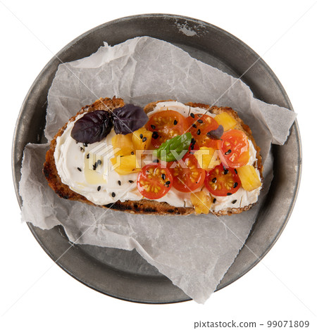 Italian bruschetta with roasted tomatoes Italian bruschetta with roasted tomatoes 99071809