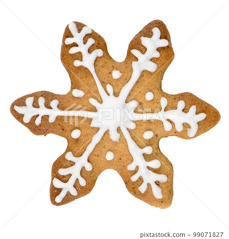 Gingerbread cookie in snowflake shape 99071827