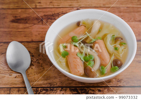維納蘑菇蔬菜湯 維納蘑菇蔬菜湯 99073332
